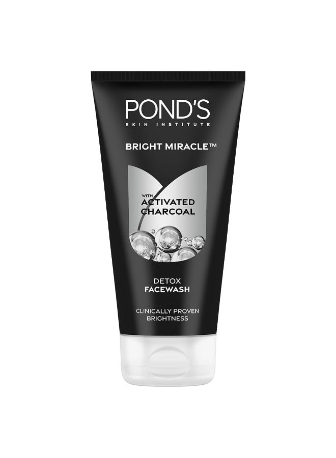 PONDS Pond's Bright miracle with Activated Charcoal Detox facewash Deep Cleans Impurities Dirt And Pollution For 2X Brighter Glowing Skin,150 g - Image 1
